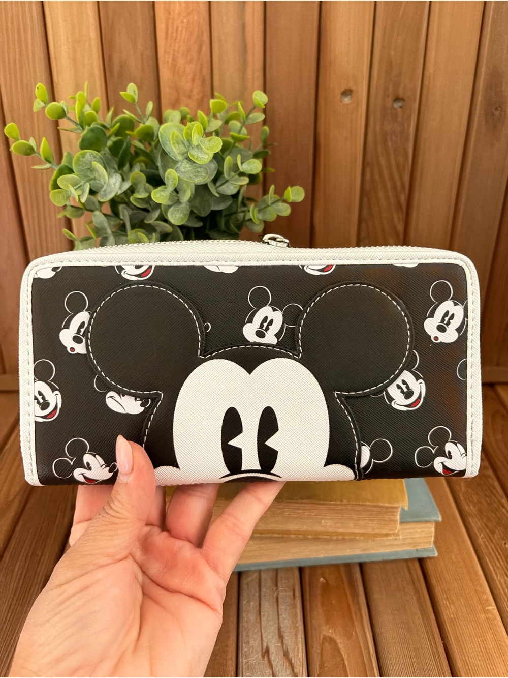 Loungefly Mickey Mouse Black & White Zip Around Wallet NWT